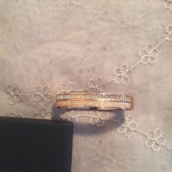 Michael Kors Bracelet NWOT - Picture 6 of 7